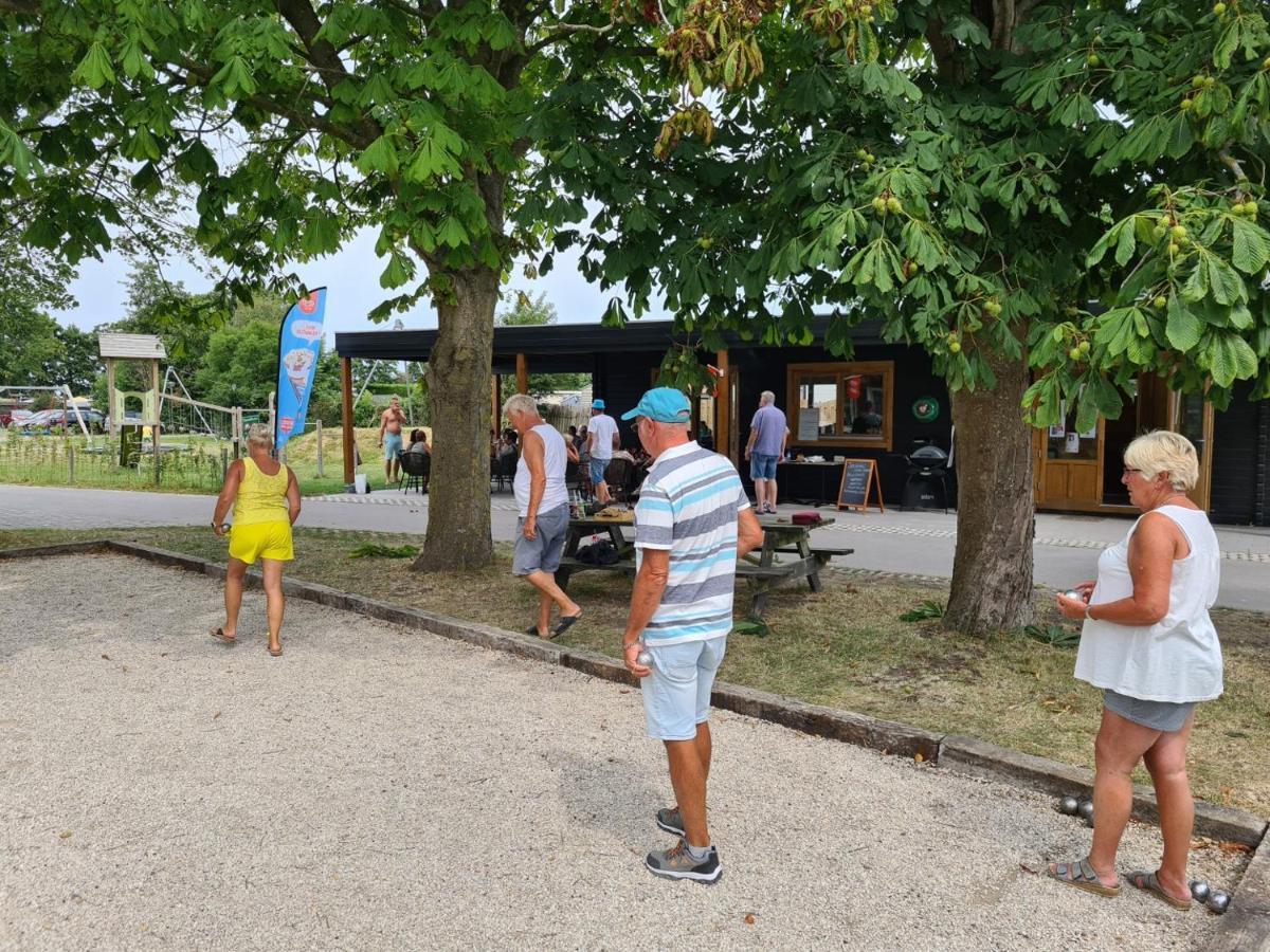 Bungalow 74 Op Recreatiepark De Wielen 荷属圣马丁 外观 照片